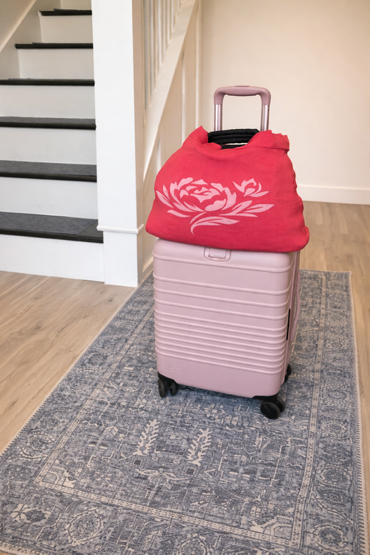 How to Use a Tote Bag as a Carry-On (Without Losing Your Mind)